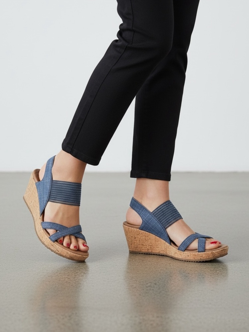 Skechers Beverlee High Tea Navy Wedge Sandals Size 9 Like New